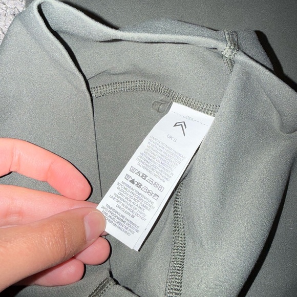 *SOLD*Oner Active Softmotion Straight Leg Pants With White Logo in Alpine Green - Picture 8 of 8